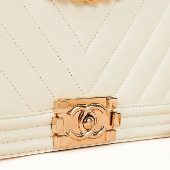 Chanel Medium Boy Creme Chevron Lambskin Flap Shoulder Bag - Picture 10 of 13
